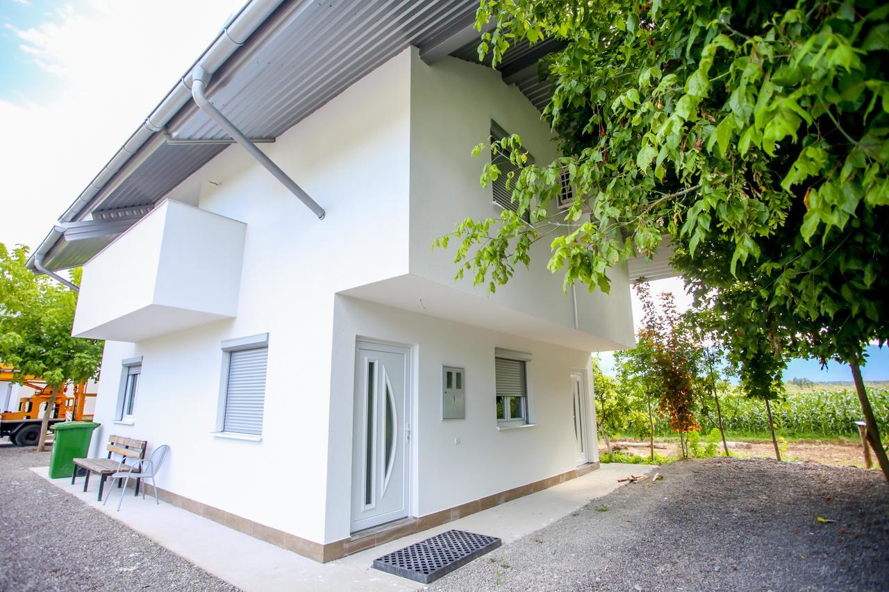 Apartments River Una 4 Bihać エクステリア 写真
